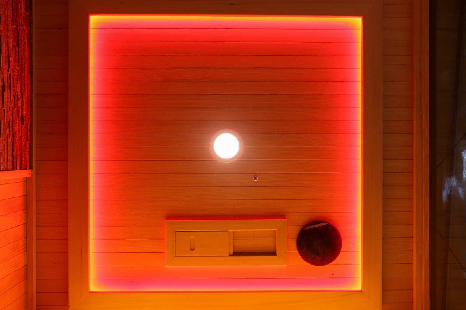 Far-Infrared Sauna — 125 × 125 × 190 cm view 4