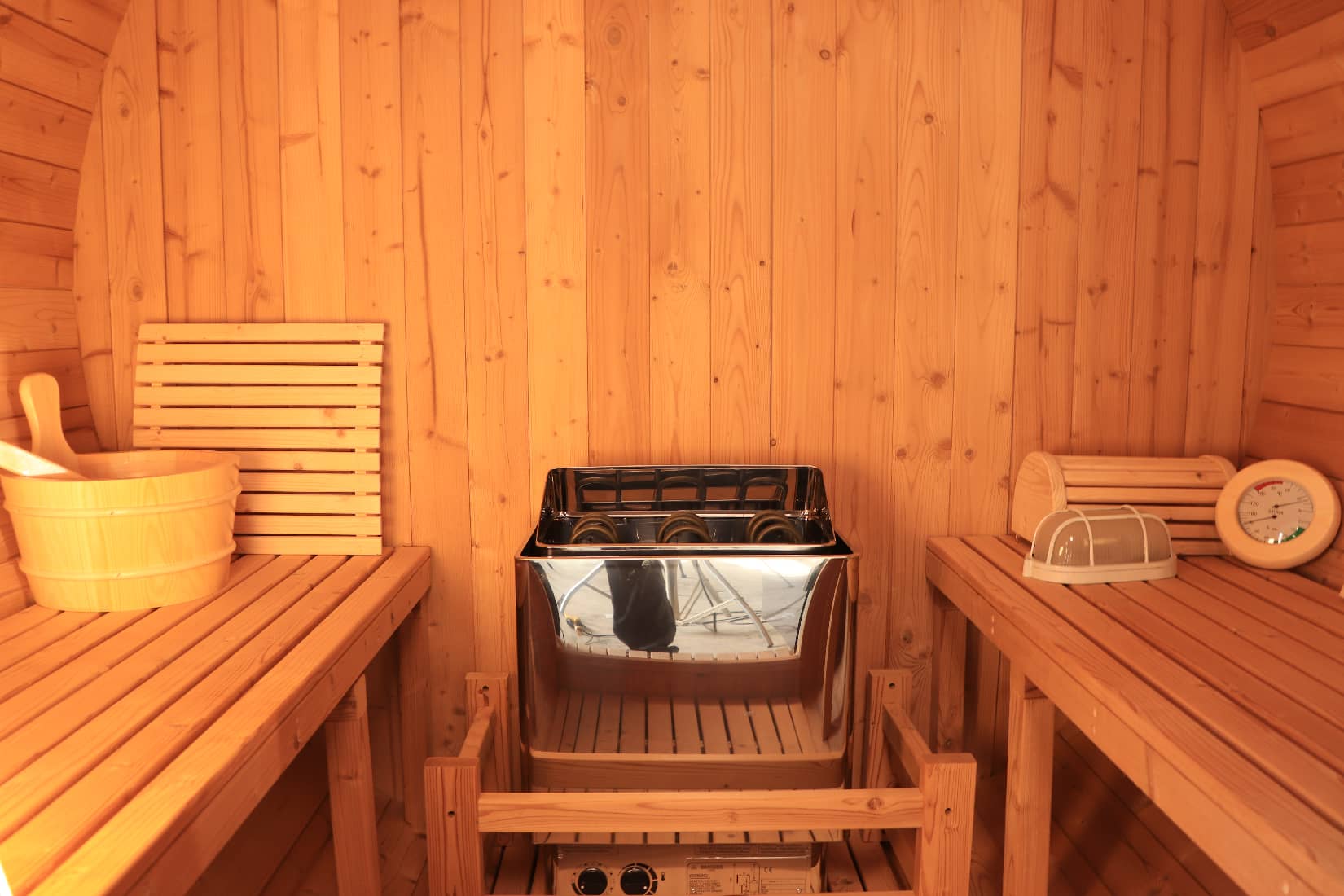 SIP-WG Outdoor Sauna — 180 × 180 × 186 cm image 2